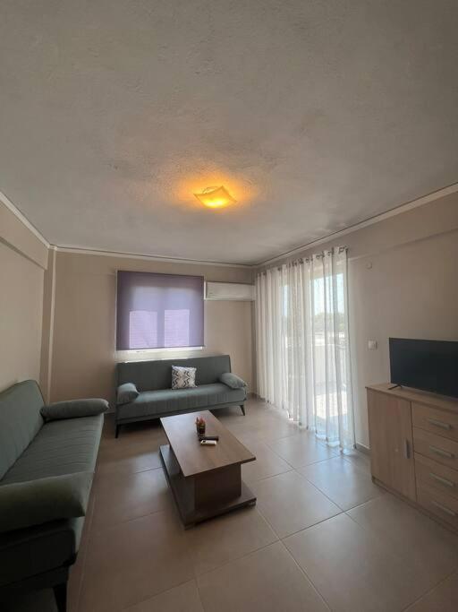 Διαμέρισμα Στο Τολό , Κοντά Στην Ψιλή Άμμο Apartment Luaran gambar